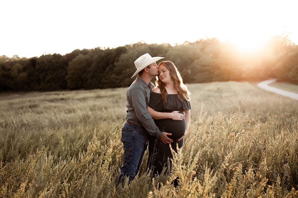 Maternity photography Bolivar MO