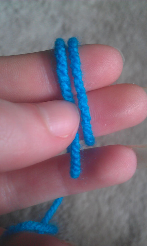 Slip knot and chain stitch