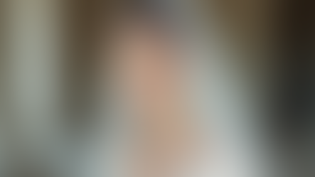 Elegant Veils and Train Attachments for Perfect Weddings