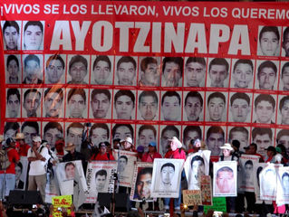 El 79 % de mexicanos cree que los 43 estudiantes están muertos: sondeo