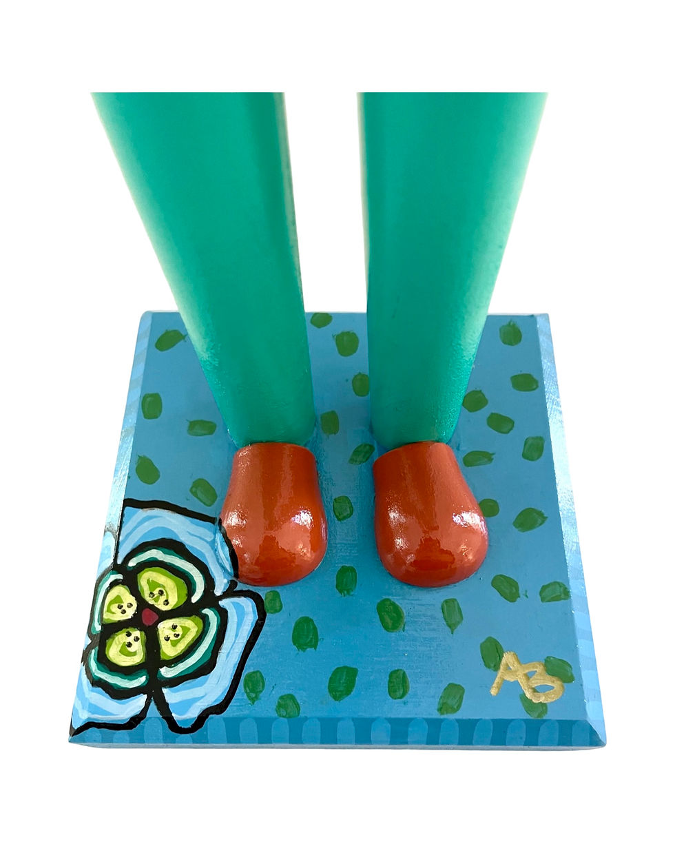 Thumbnail: MULTI TREE HUGGER WITH FLORAL DESIGN | NUTTY 33