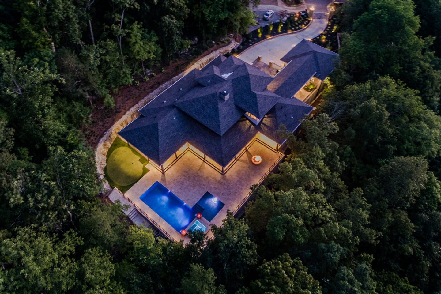 MountainBrookDr-130-1536x1024