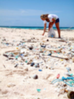 beach clean up bali.jpg