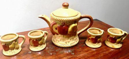 Thumbnail: Ceramic flower decorated green tea set