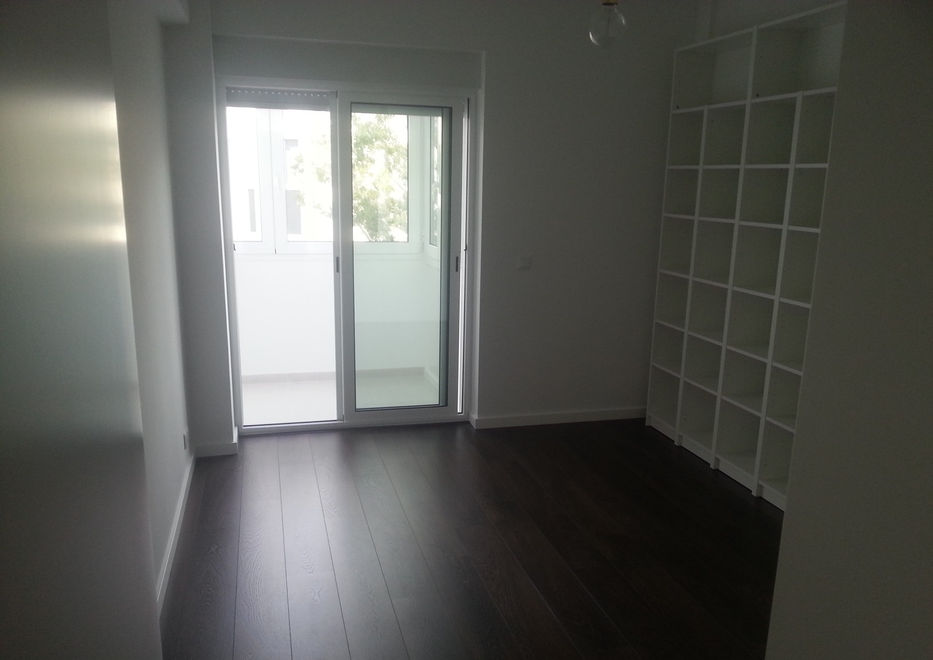 Projeto de reabilitação urbana em Carnaxide com 3 quartos