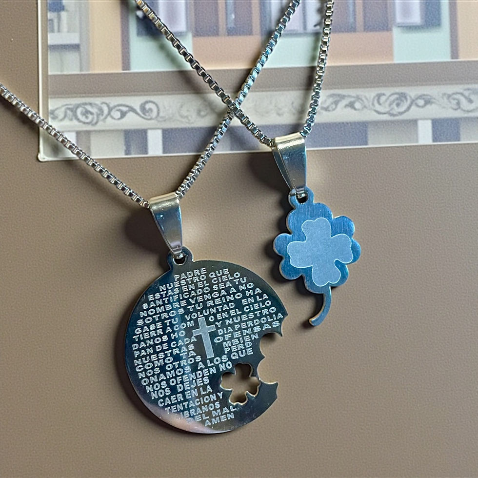 Thumbnail: Lord’s Prayer in Spanish 4-leaf clover necklace set