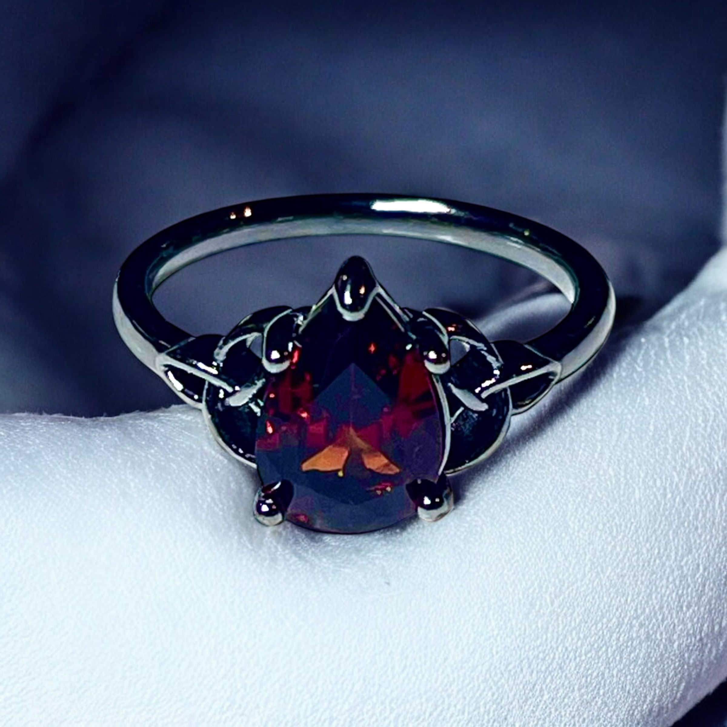 Teardrop Cut Red Stone with Celtic Knot Detailing