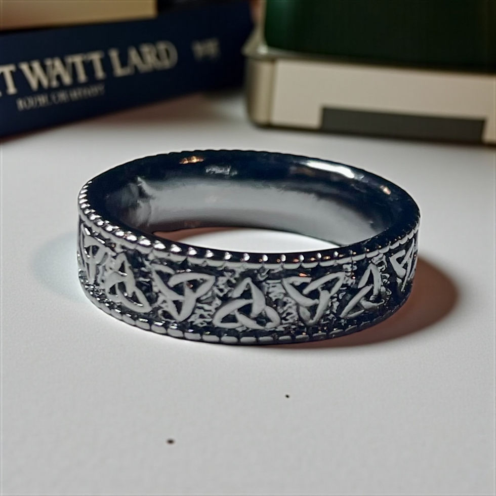 Thumbnail: Black/Graphite Triquetra Detail Band
