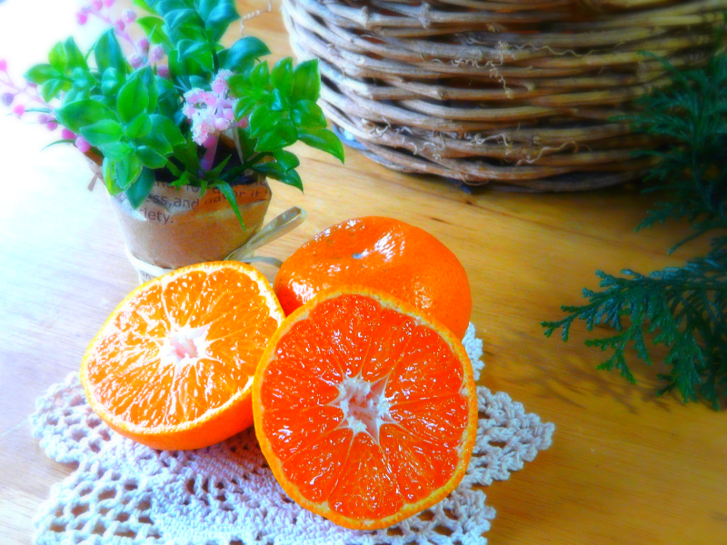 サムネイル： みかんジュース　大瓶530ml　３本入ギフトセット（化粧箱入）