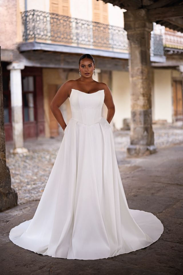 ELEGANTE
