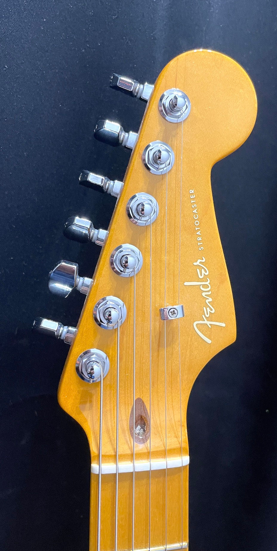 Miniatura: FENDER American Ultra Stratocaster Ultraburst 2022
