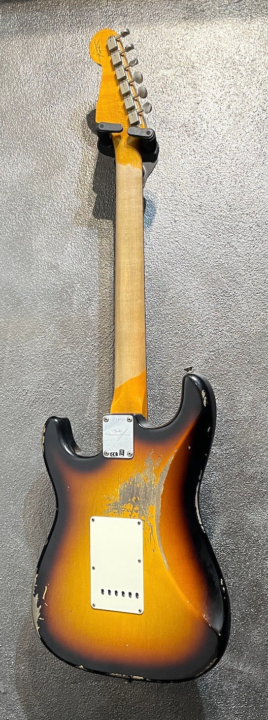 Miniatura: FENDER CUSTOM SHOP 61 Stratocaster Heavy Relic 3 Color Sunburst 2022