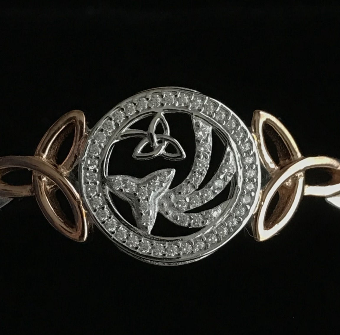 Trinity Shooting Star Silver Bangle