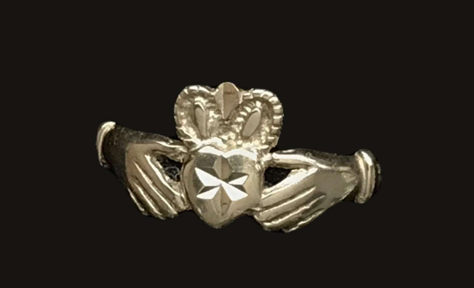 10K Gold Claddagh Ring with a Star in the Heart