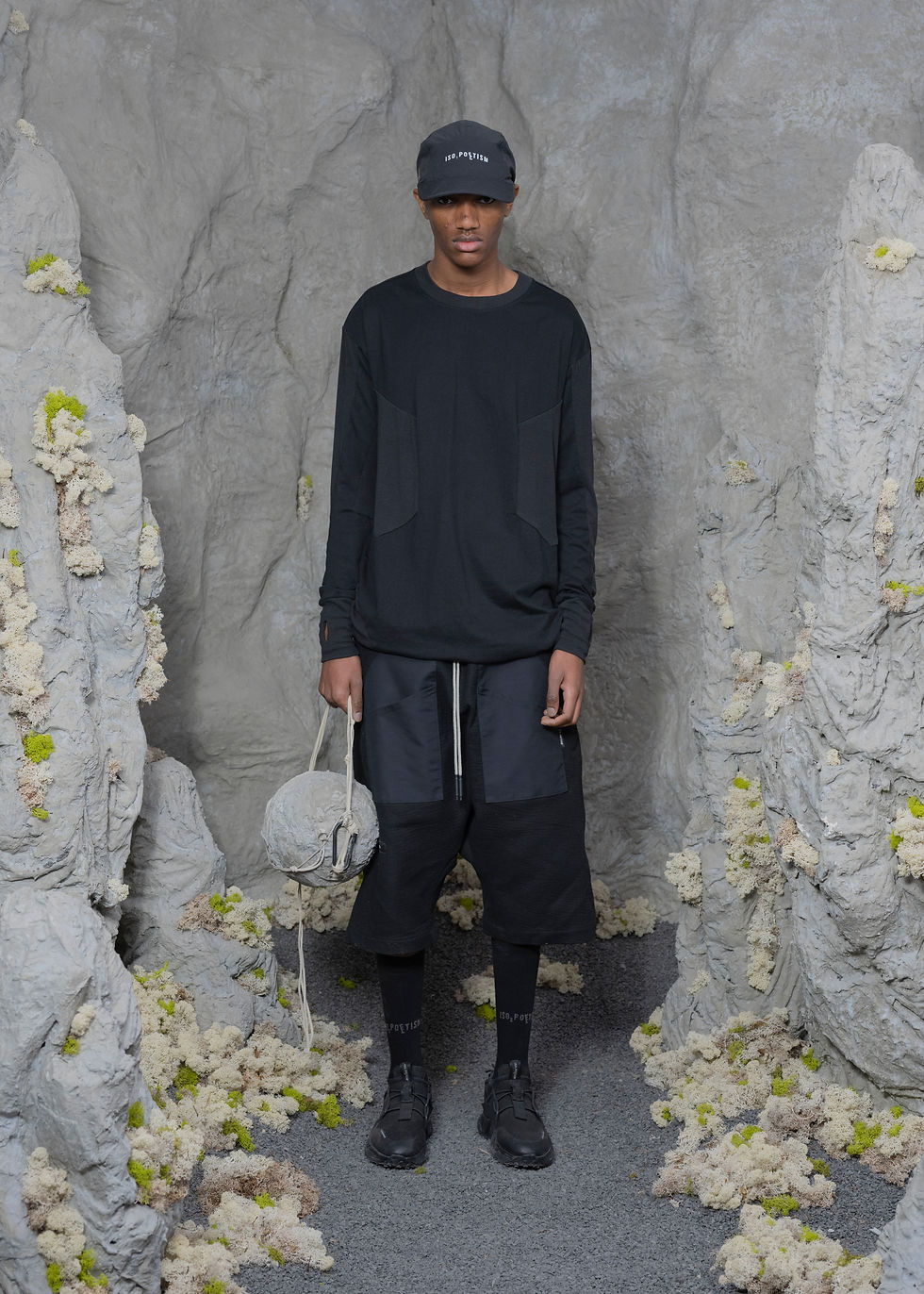 Thumbnail: SO4_HEINERTH_BLACK_0222