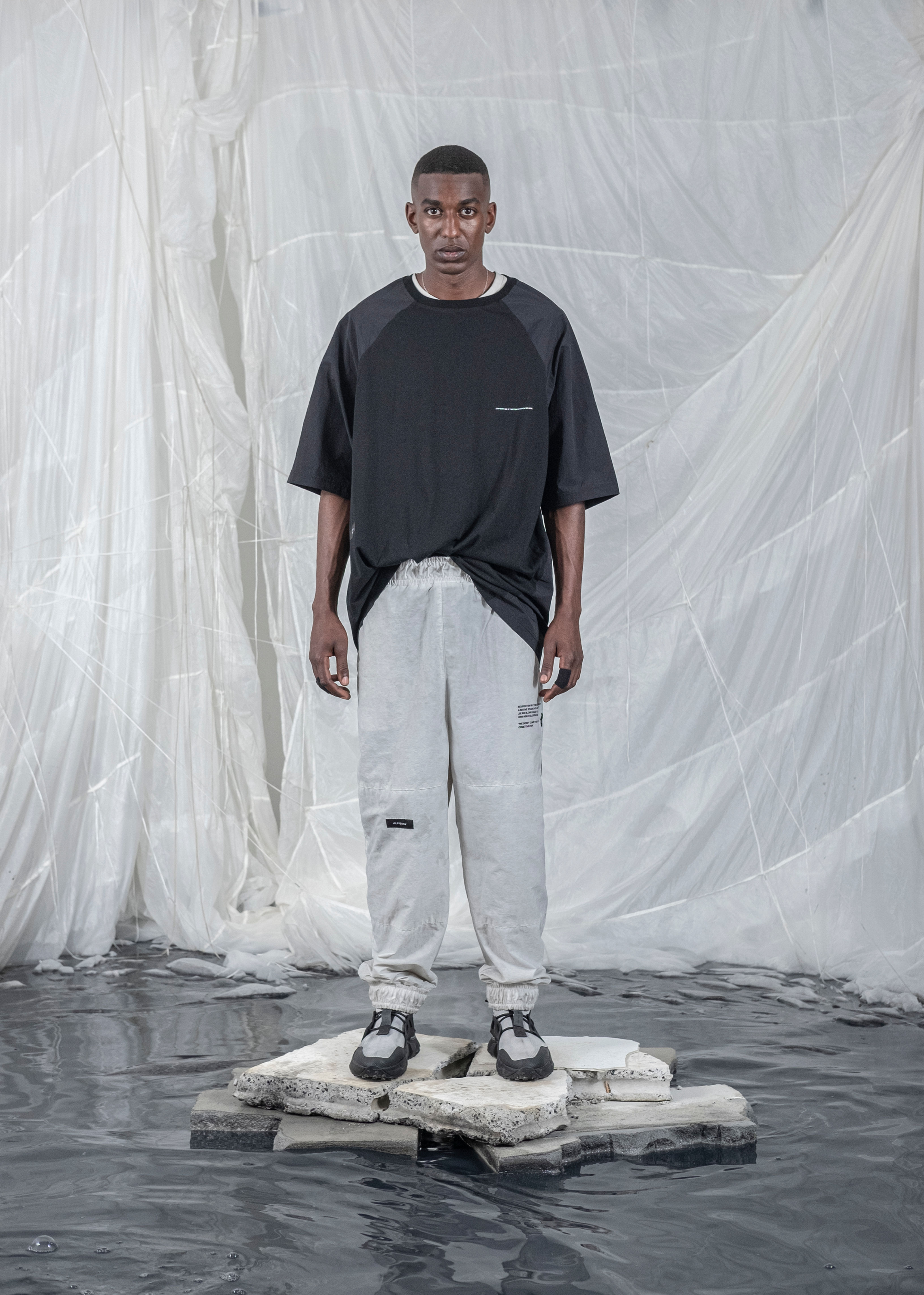 T12_JOSEON_BLACK_0122