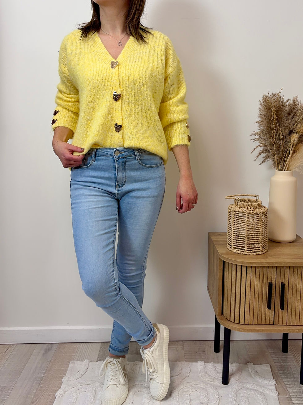 Miniature : Pull jaune boutons cœur doré FICUS