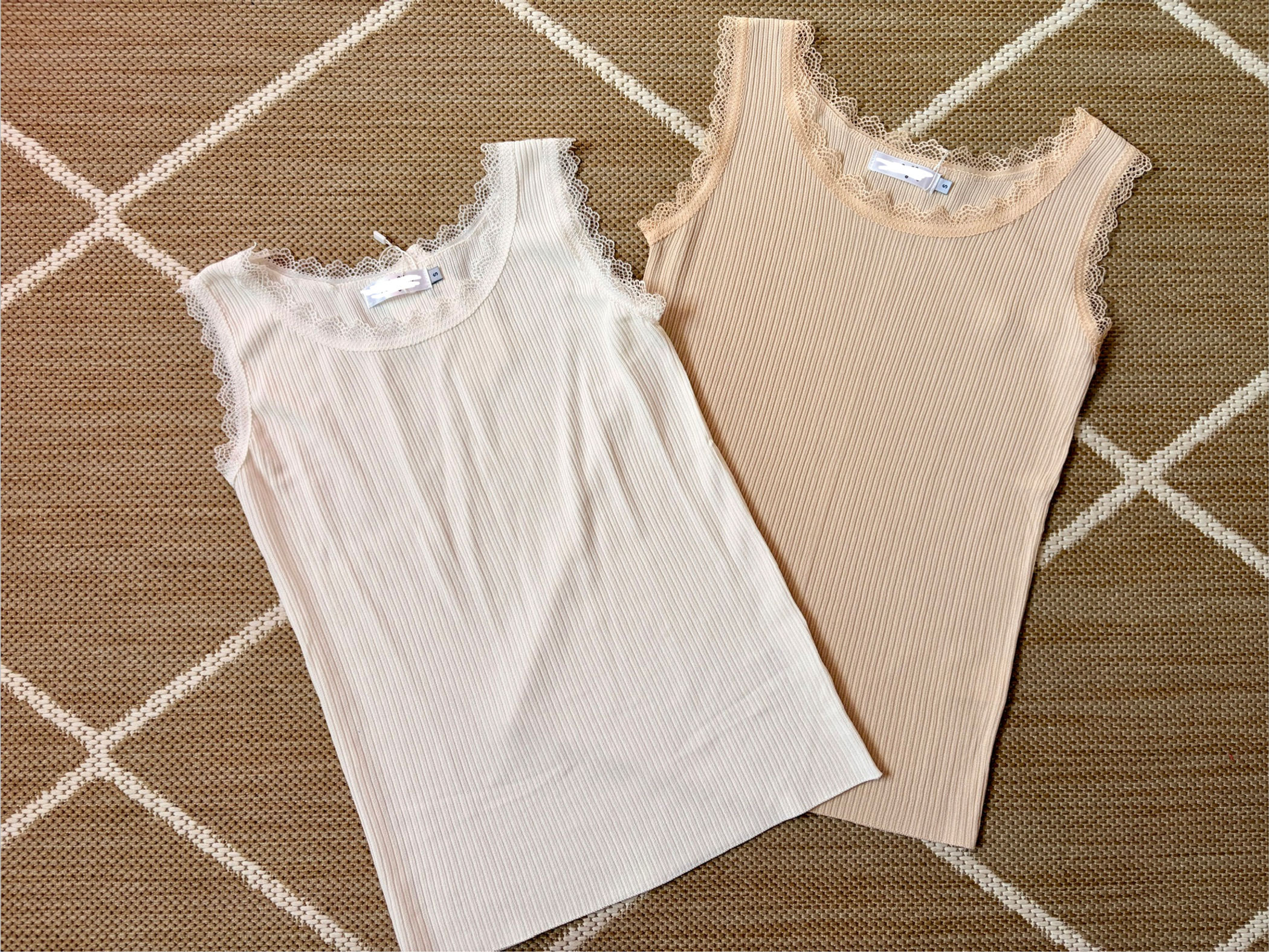 Top uni blanc/beige dentelle ÉPICÉA