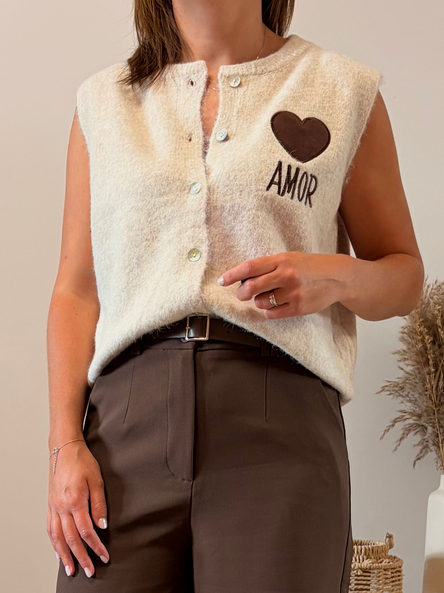 Pull GRANDE TAILLE sans manches beige cœur chocolat HORTENSIA