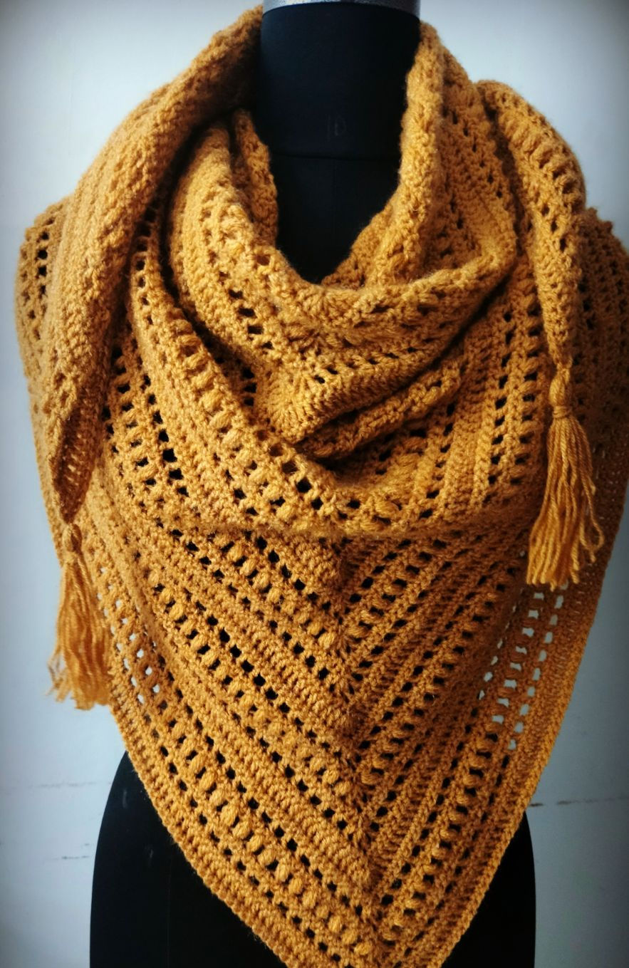 Thumbnail: Golden harvest shawl