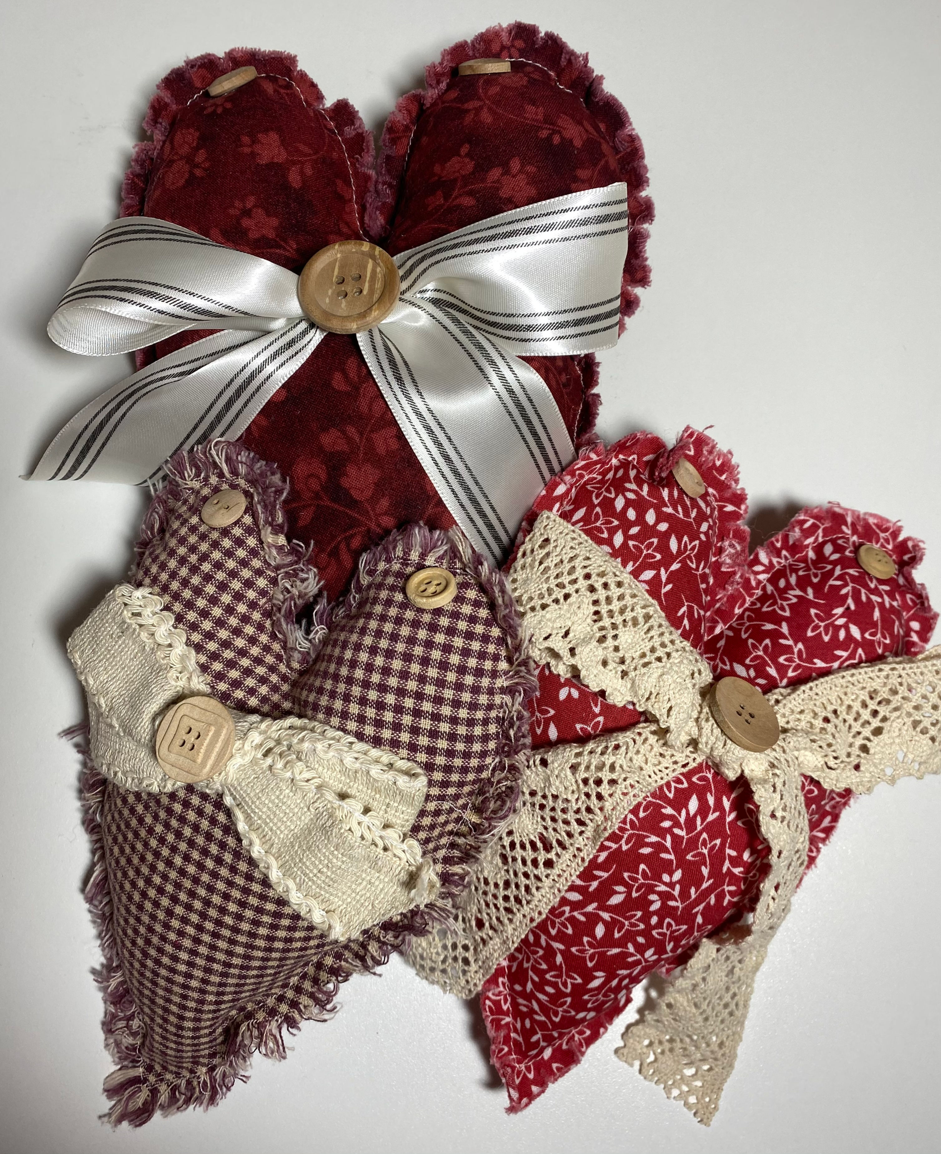Set of 3 Stuffed Valentine's Hearts