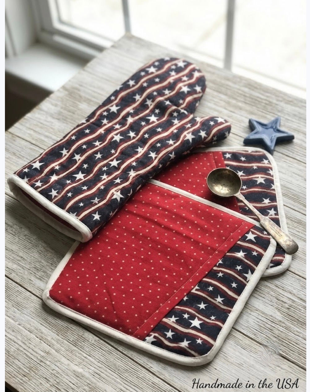 Patriotic Oven Mitt Set