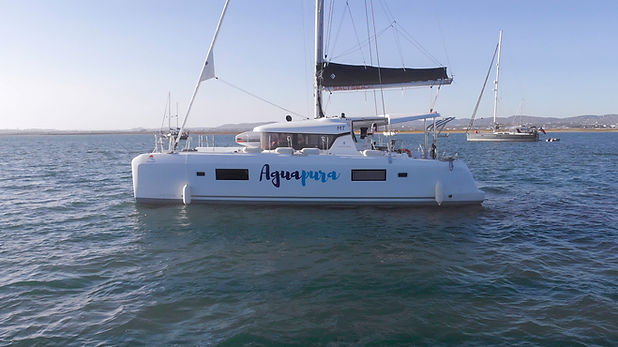 Catamaran Aguapura.jpg