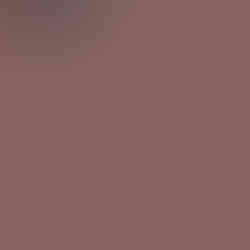 Verniz em tom marrom escuro