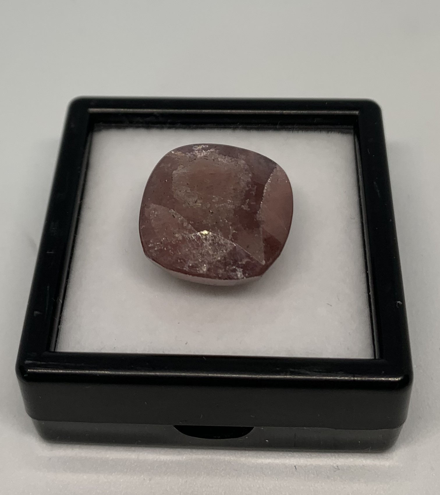 28.90ct – cushion-cut red sapphire from Kenya