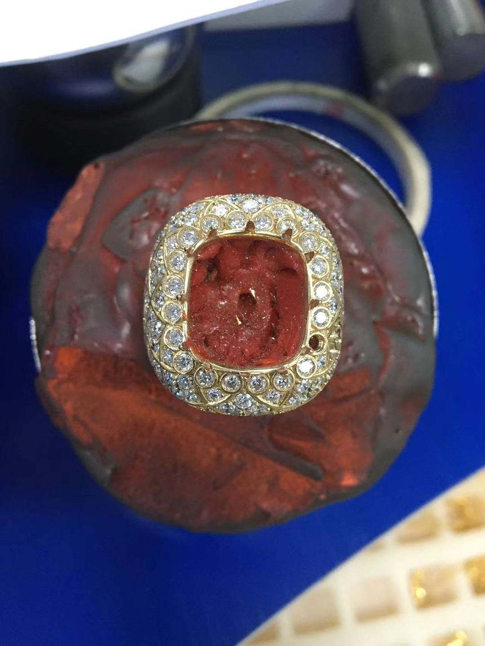Thumbnail: 29.75ct Sapphire & Diamond Hand made Luxury Opulent 18k Gold Ring