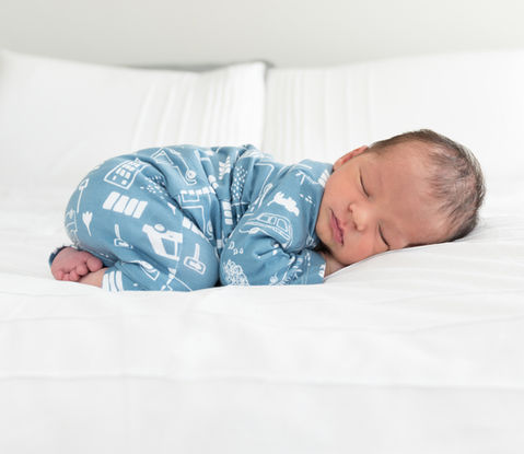 Explore my Johannesburg, South Africa-based lifestyle newborn photography portfolio: Capturing the cherished early moments of life.