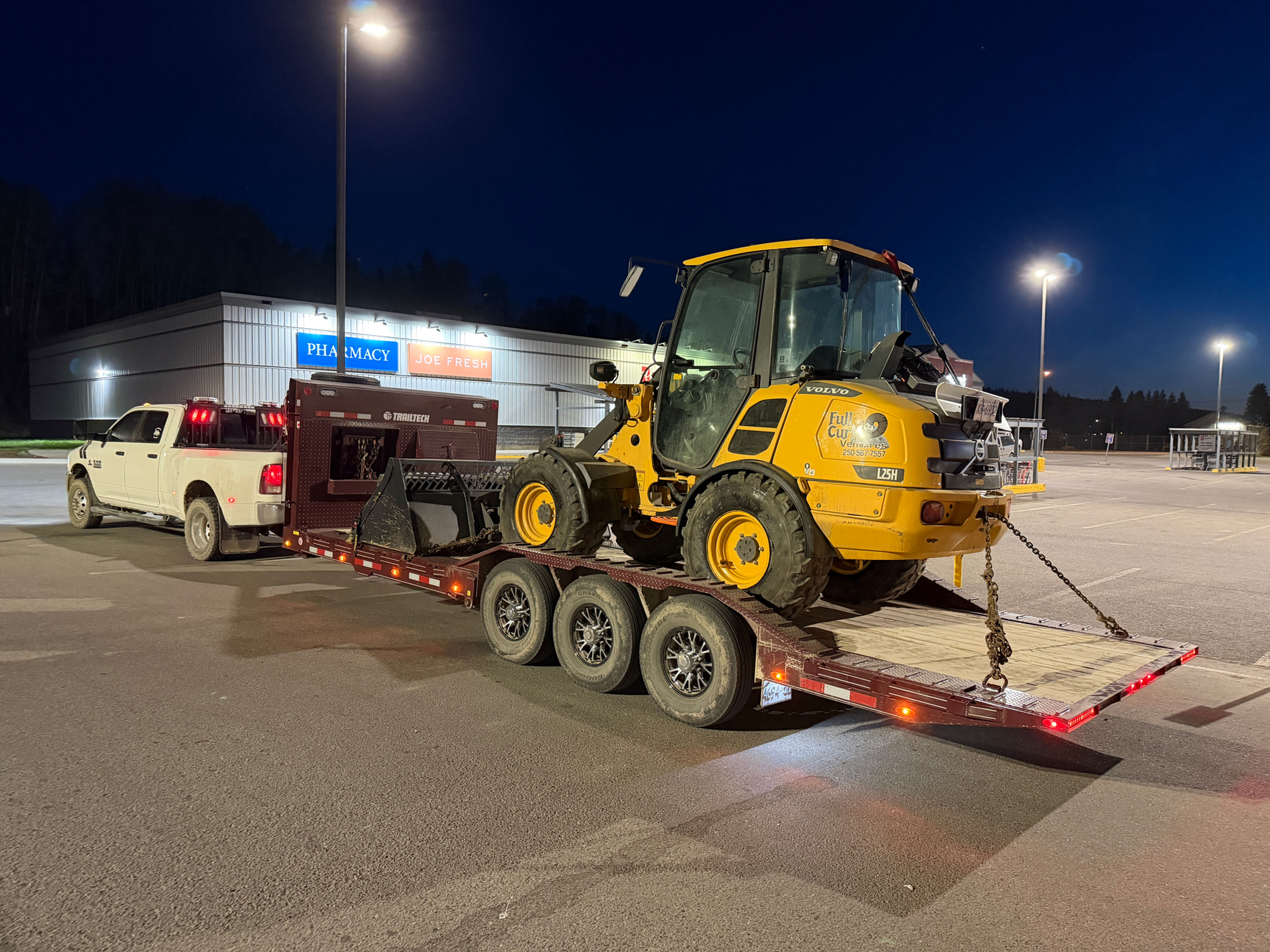24' Gooseneck Tilt (27,600 LBS)