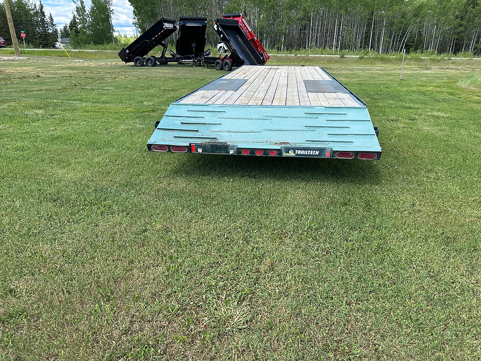 Thumbnail: Pre-Owned Tilt Trailer (23,000 LB)