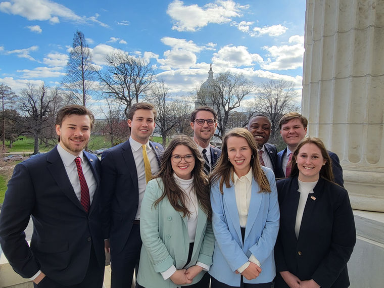 Group of WilDCats at the Capitol building