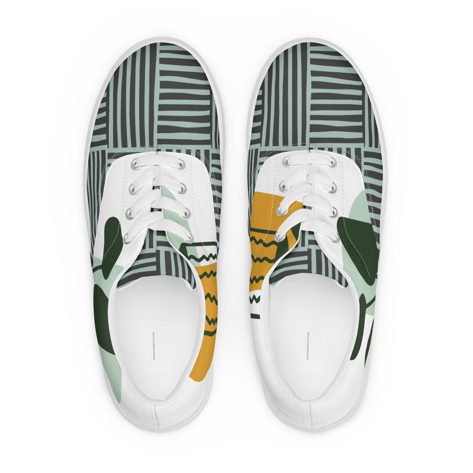 Men’s lace-up canvas shoes