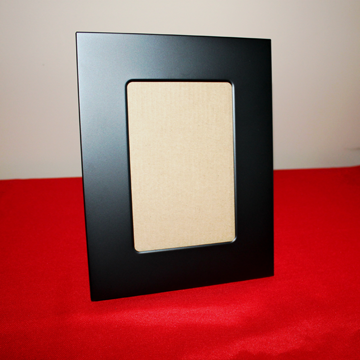 BlackMetalFrame