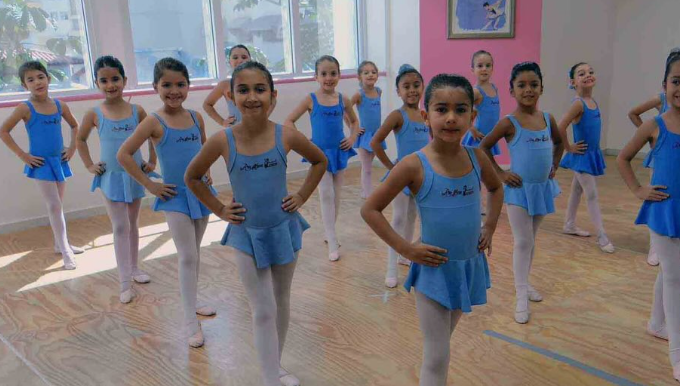 O impacto dos ensaios no desenvolvimento socioemocional