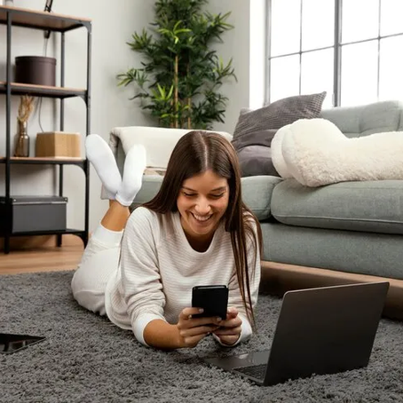 Do Offline ao Digital: Como Construir uma Presença Forte sem Perder Identidade