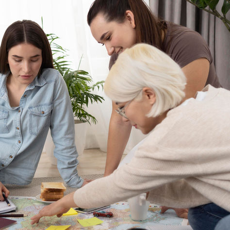 Diferença entre cuidador individual e equipe multidisciplinar completa: o que considerar na hora de escolher
