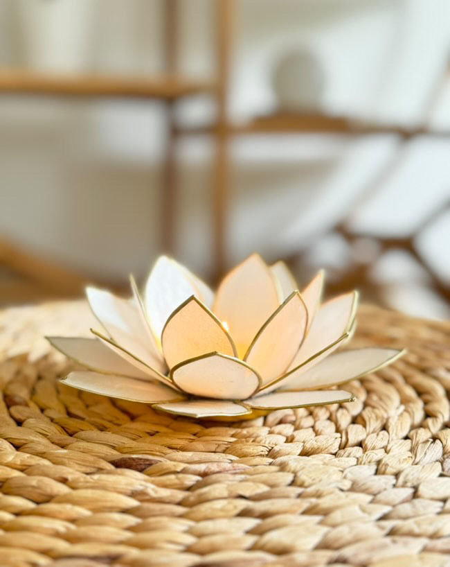 Éclairage d’ambiance Lotus en Coquille de capiz