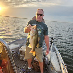 Lake Lewisville guided fishing charters.