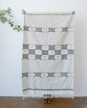 FIVE l SIX Adjoukrou Blanc Throw