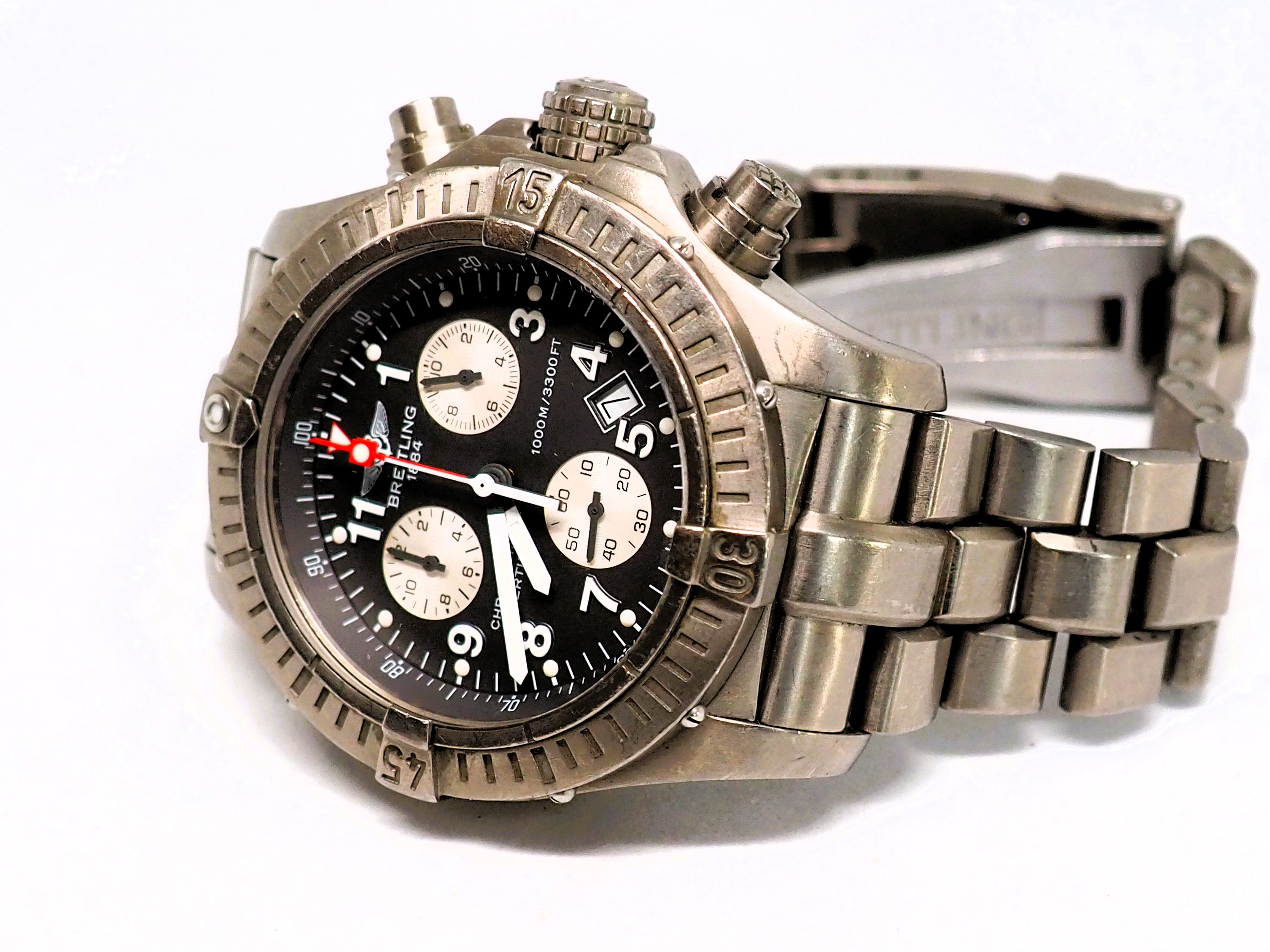 Breitling Chrono Avenger M1 – Ref. E73360 – Full Set