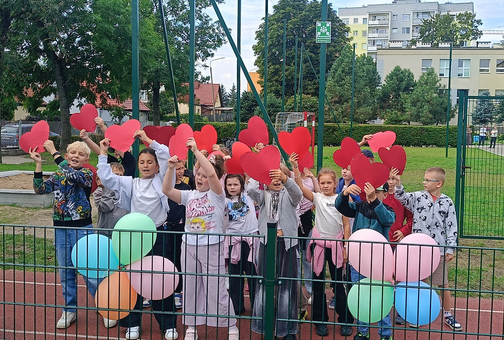 NOWIUTKI PLAC ZABAW PRZY NASZEJ SZKOLE