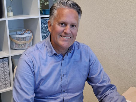 Pflege kann überfordern - Entlastung für Angehörige