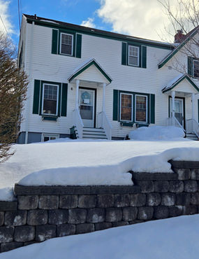 Century-old farmhouse rental in Halifax West End with private setting, large backyard, and parking
Charming century home apartment for rent in Halifax West End near Halifax Shopping Centre
Halifax West End top-floor apartment in historic farmhouse with private yard and off-street parking