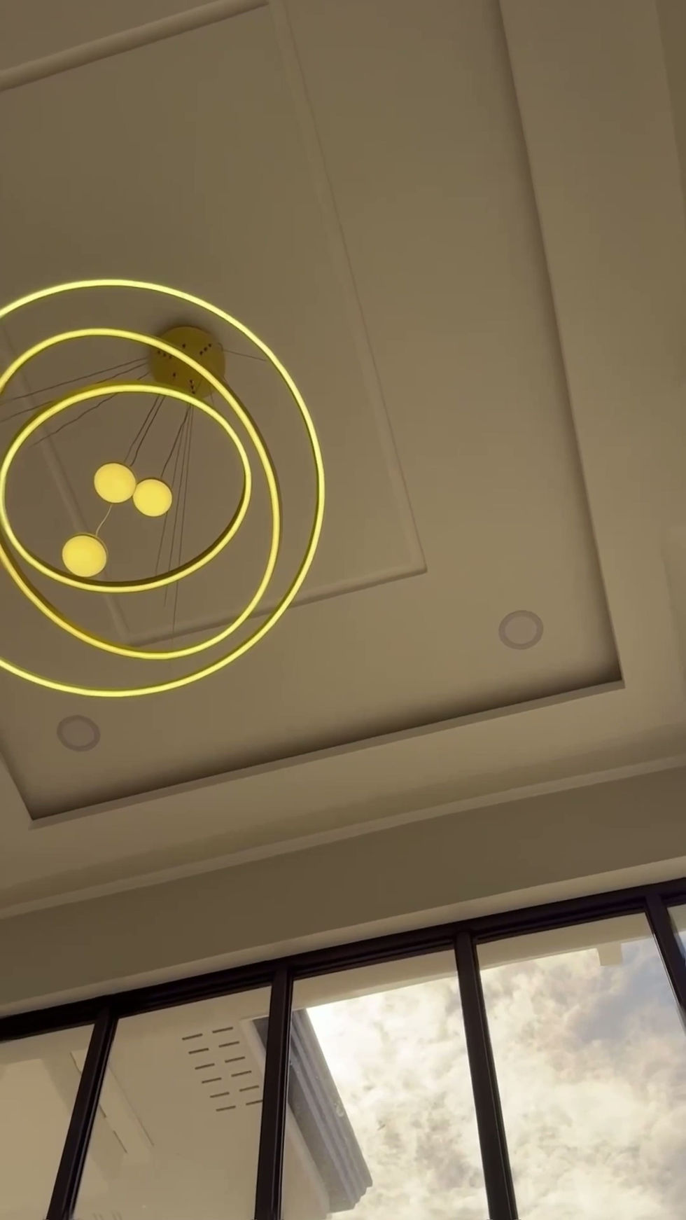 Ceiling 1.mp4