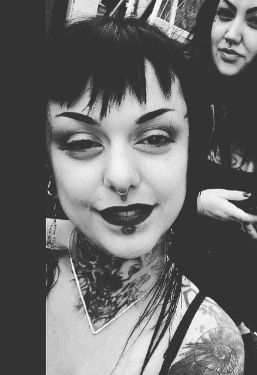 nicole-galarneau-tattoo-artist-black-hexagpn-portland-oregon_edited.jpg