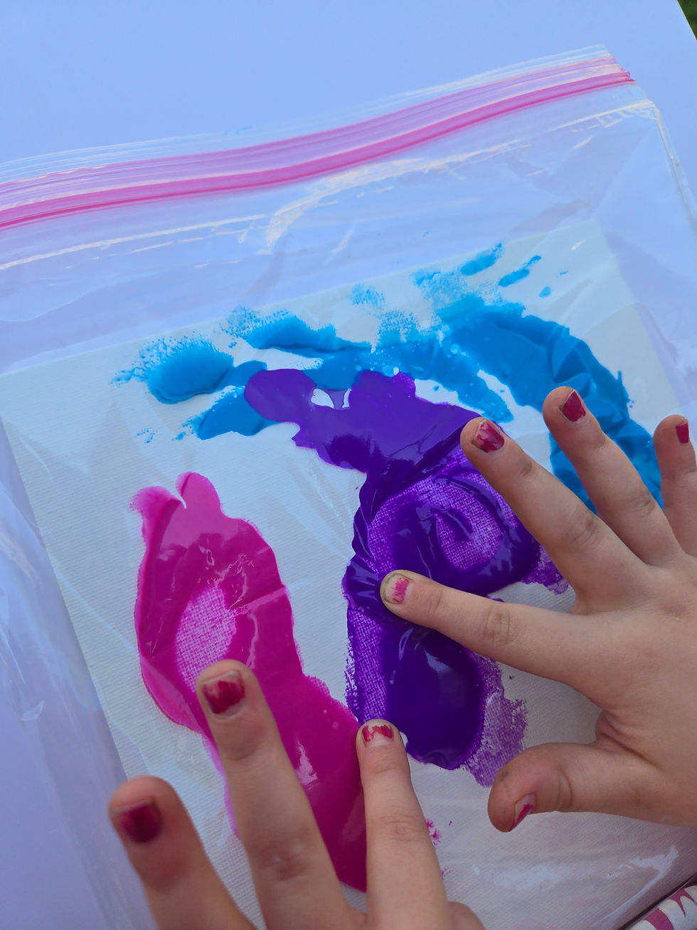 mess-free-finger-painting-kit-lifestyle