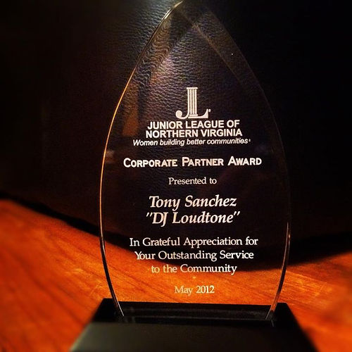 Tony Sanchez - DJ LoudTone professional DJ in the DMV area